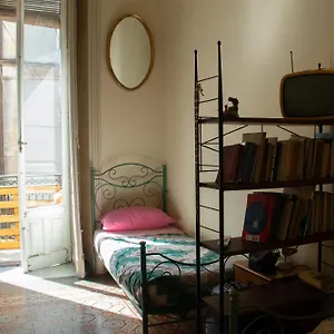 https://casa-verdi-catania.catania-hotels.net