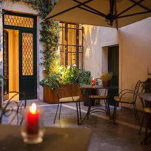 liassidi-wellness-suites.hotelinveneto.com/